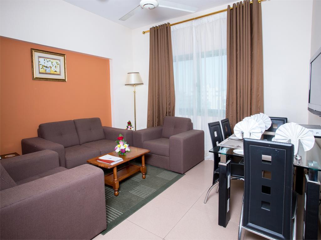 Safeer Plaza Hotel Muscat Exterior photo